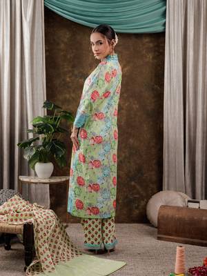  green floral print pure cotton beads straight kurta dupatta set with lace detailing 2