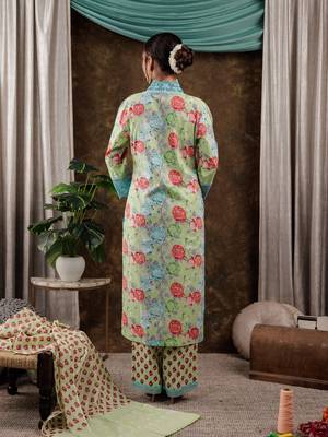 green floral print pure cotton beads straight kurta dupatta set with lace detailing 3