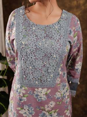  cotton kurta dupatta set with lace detailing 4