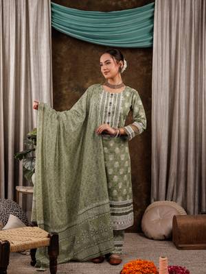  green ethnic motifs pure cotton kurta dupatta set with lace detailing 1
