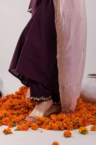  purple silk embroidered kurta dupatta set