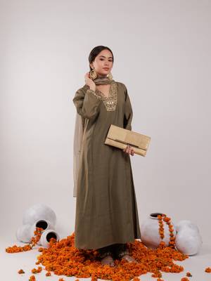  olive green silk embroidered kurta dupatta set 1