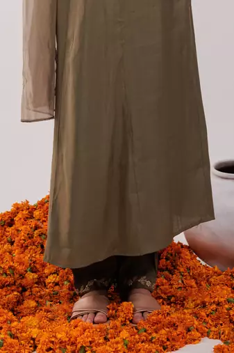  olive green silk embroidered kurta dupatta set