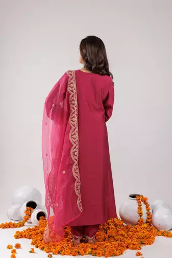 hot pink silk embroidered kurta dupatta set
