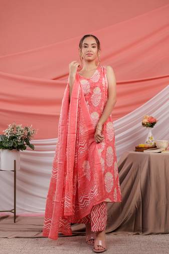  pink cotton floral print cotton a-line kurta dupatta set