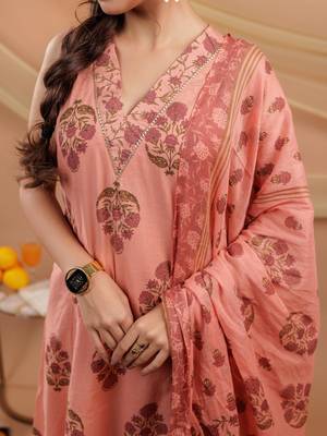  peach floral print pure cotton a-line kurta dupatta set 4