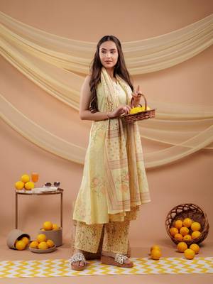  cotton yellow sleeveless kurta dupatta set 1