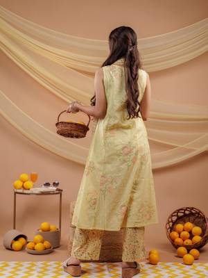  cotton yellow sleeveless kurta dupatta set 3