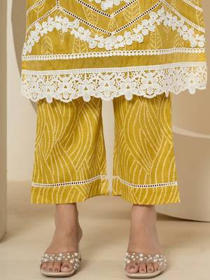  yellow patch work pure cotton straight kurta and dupatta set 5