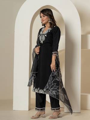  black embroidered silk blend straight kurta bottom dupatta set 2