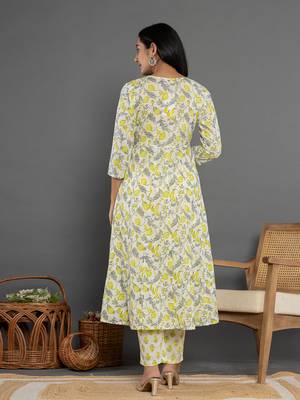  green beads & stones cotton anarkali kurta dupatta pant set 3