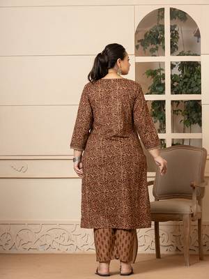 cotton brown kantha work plus size kurta dupatta pant set 3
