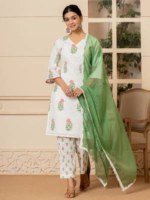  white and red cotton floral print kurta dupatta set 1