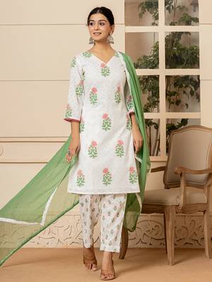  white and red cotton floral print kurta dupatta set 2