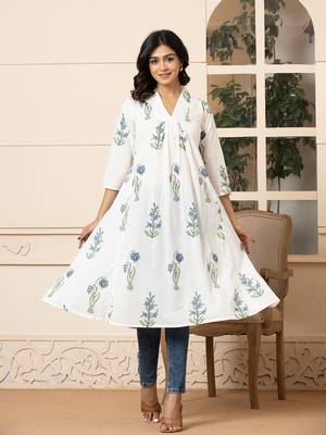  blue & white cotton floral print aline kurta 1