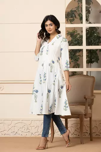  blue & white cotton floral print aline kurta