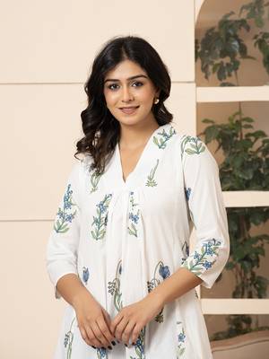 blue & white cotton floral print aline kurta 5