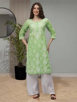 Green cotton lucknowi chikankari kurta 1