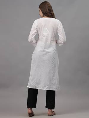 White cotton lucknowi chikankari kurta 3