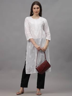White cotton lucknowi chikankari kurta 4