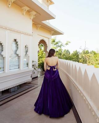 PURPLE THREAD & SEQUINS EMBROIDERED WITH VELVET FABRIC DESIGNER WEDDING PARTY WEAR FESTIVAL SEMI STITCHED LEHENGA CHOLI 4
