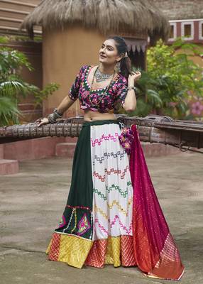 MULTICOLOR THREAD EMBROIDERED WITH MIRROR WORK VISCOSE RAYON TRADITIONAL NAVRATRI PARTY FESTIVAL STITCHED LEHENGA CHOLI 5