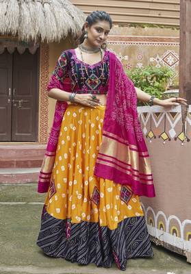 YELLOW THREAD EMBROIDERED WITH MIRROR WORK VISCOSE RAYON TRADITIONAL NAVRATRI PARTY WEAR FESTIVAL STITCHED LEHENGA CHOLI 1