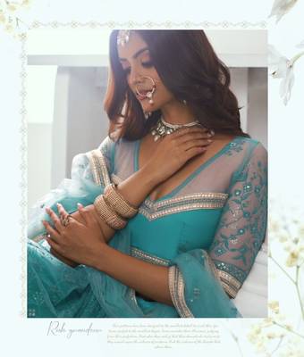 Emerald Green Heavy Embroidery Net Semi Stitch A Line Lehenga With Blouse 3