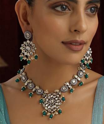 Green polki necklace set 4