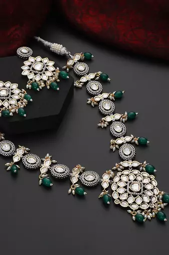 Green polki necklace set