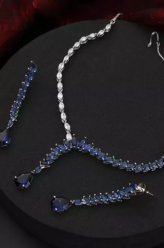 Blue zirconia necklace set