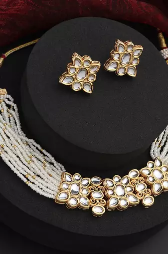 White kundan choker set
