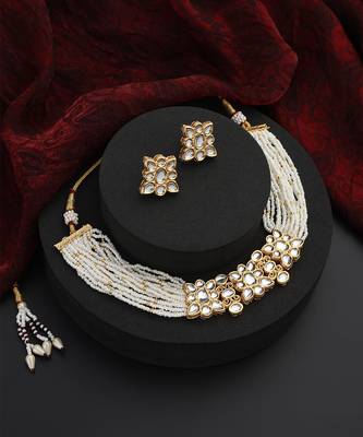 White kundan choker set 4