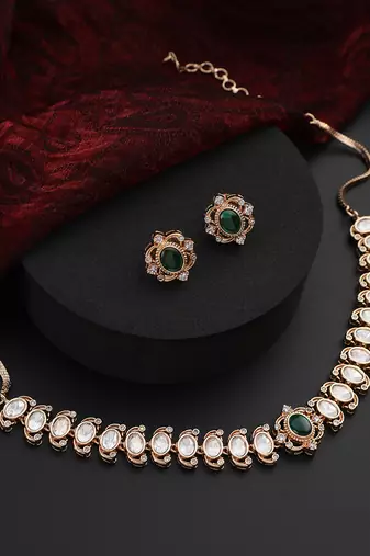 Green polki choker necklace set