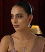 Green polki pendant necklace set