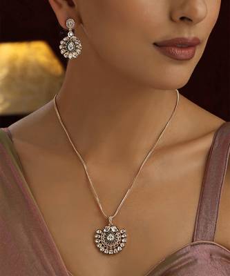 Green polki pendant necklace set 4
