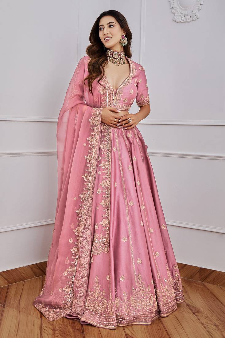 Trendmalls  Embroidery Sequence Work Semi-Stitched Bridal Lehenga Choli with Dupatta For Women