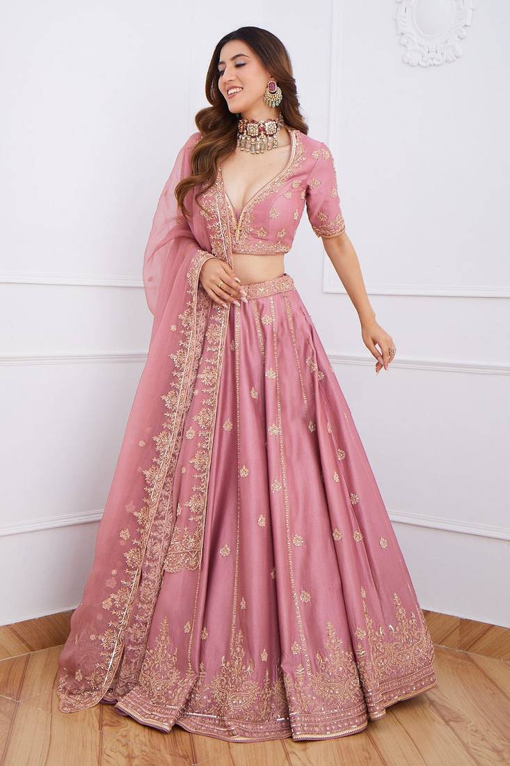 Trendmalls  Embroidery Sequence Work Semi-Stitched Bridal Lehenga Choli with Dupatta For Women