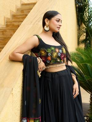Black Georgette Thread Embroidery work Heavy Looks Bridal Lehenga For Ceremonial Looks 3