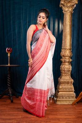 Offwhite body red and black border  begampuri pure cotton sareewith running blouse piece 1