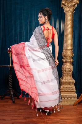 Offwhite body red and black border  begampuri pure cotton sareewith running blouse piece 3
