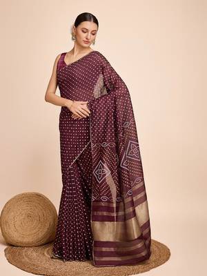 Maroon Woven Bandhani Art Silk, Jacquard Saree With Blouse Piece 2