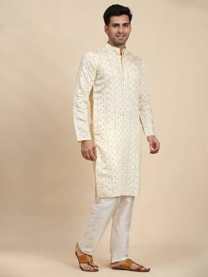 Cream viscose rayon weaved motif kurta 4