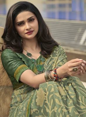 Mahendi Prachi Georgette silk bland all over printed & Lace Border saree with Blouse 2