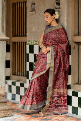Maroon silk blend ajrakh print golden zari border saree 4