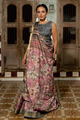 Dusty rose pink silk blend floral print golden zari border saree 4