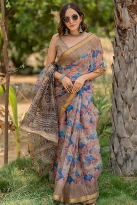 Light peach kota doria polyester floral print golden zari border saree 3