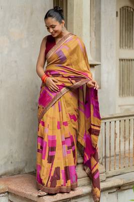 Mustard vichitra silk silk blend geometric print lace border saree 4