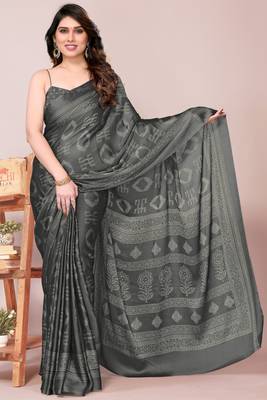 Grey chiffon block print printed saree 2
