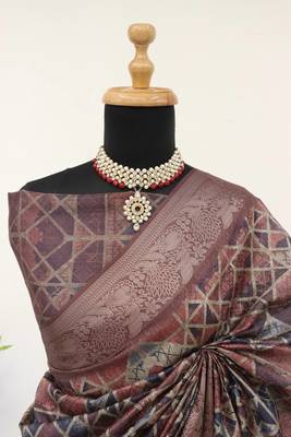 Soft Silk Blend Saree With Floral & Geometric Digital Print And Golden Jari Weaving Border 3